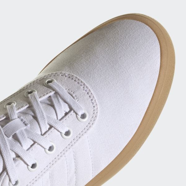 Vulc Raid3r Skateboarding Shoes Adidas White