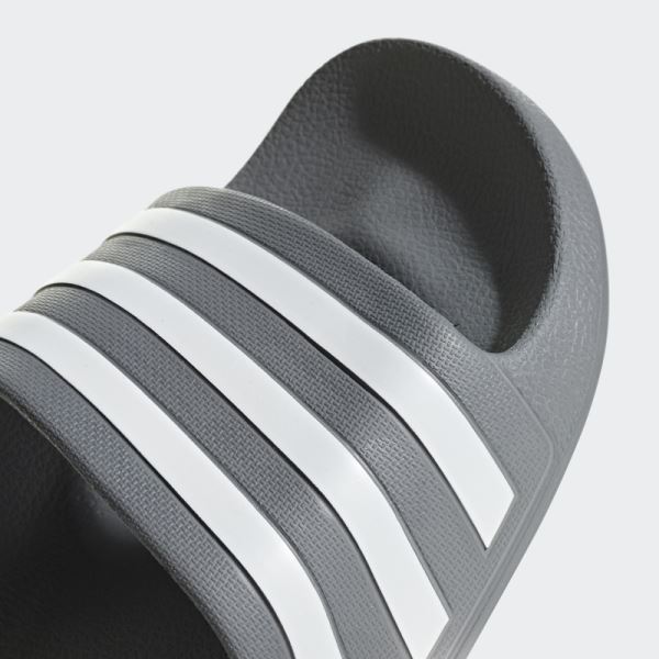 Adilette Aqua Slides Adidas Grey